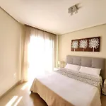 Apartmán Spacious 2 Bedroom Flat In Playa De *