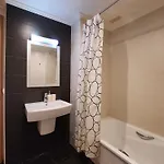 Spacious 2 Bedroom Flat In Playa De Apartmán *