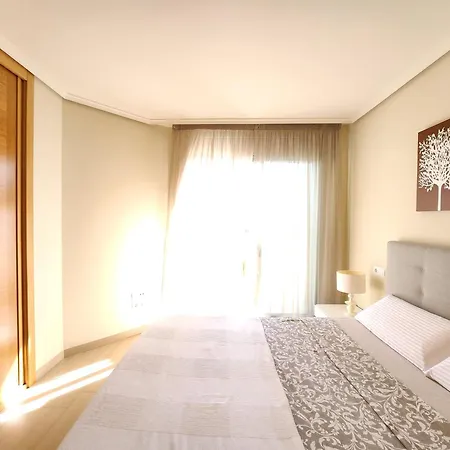 Apartman Spacious 2 Bedroom Flat In Playa De