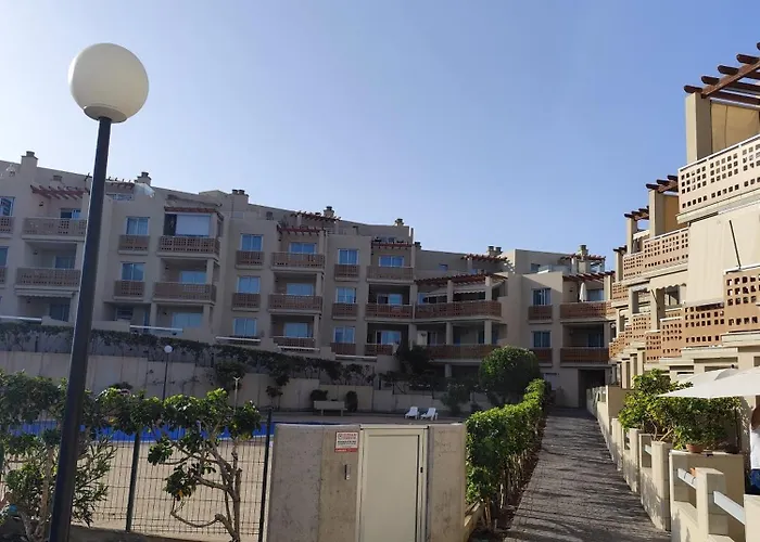 Spacious 2 Bedroom Flat In Playa De La Tejita