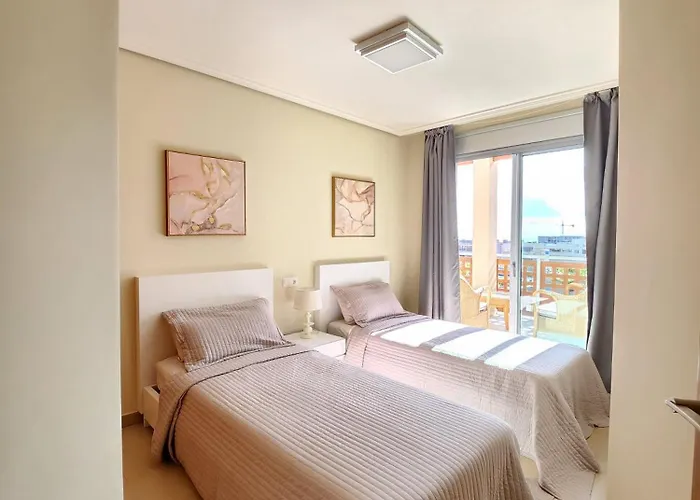 Spacious 2 Bedroom Flat In Playa De La Tejita